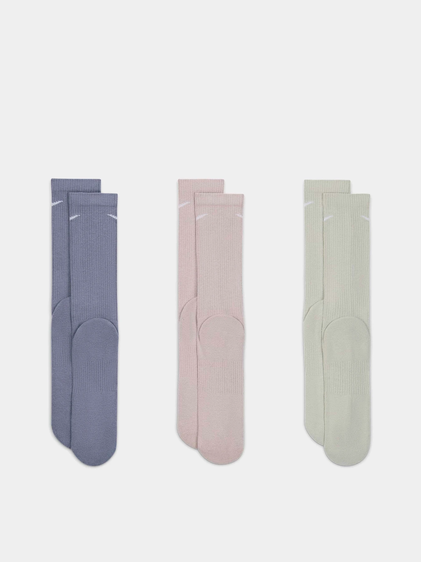 Носки и гольфы NIKE EVERYDAY PLUS CUSHIONED модель SX6888-933 Носки и гольфы NIKE EVERYDAY PLUS CUSHIONED модель SX6888-933 Фото