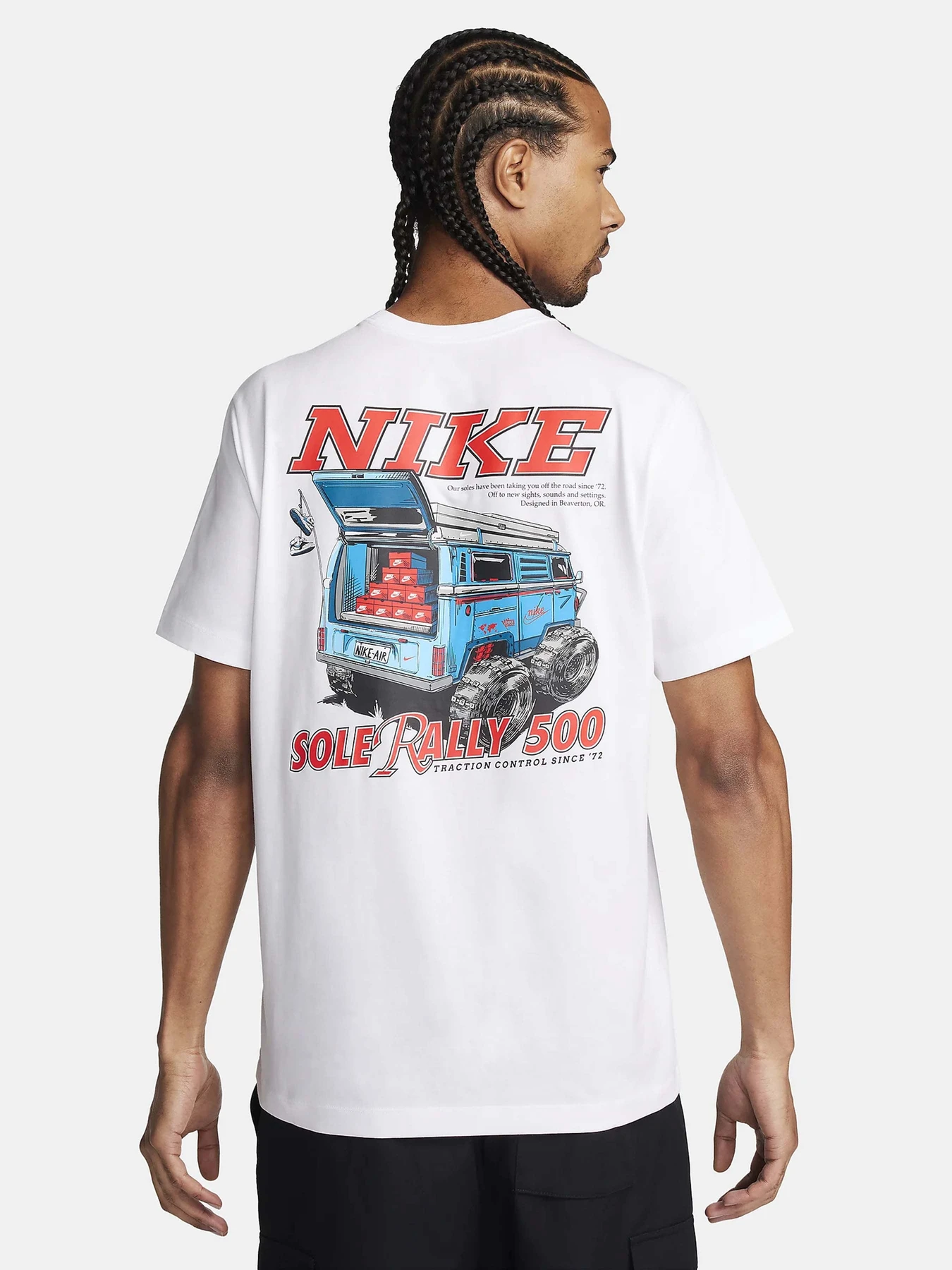 Футболки и поло NIKE SPORTSWEAR модель FQ3764-100 Футболки и поло NIKE SPORTSWEAR модель FQ3764-100 Фото