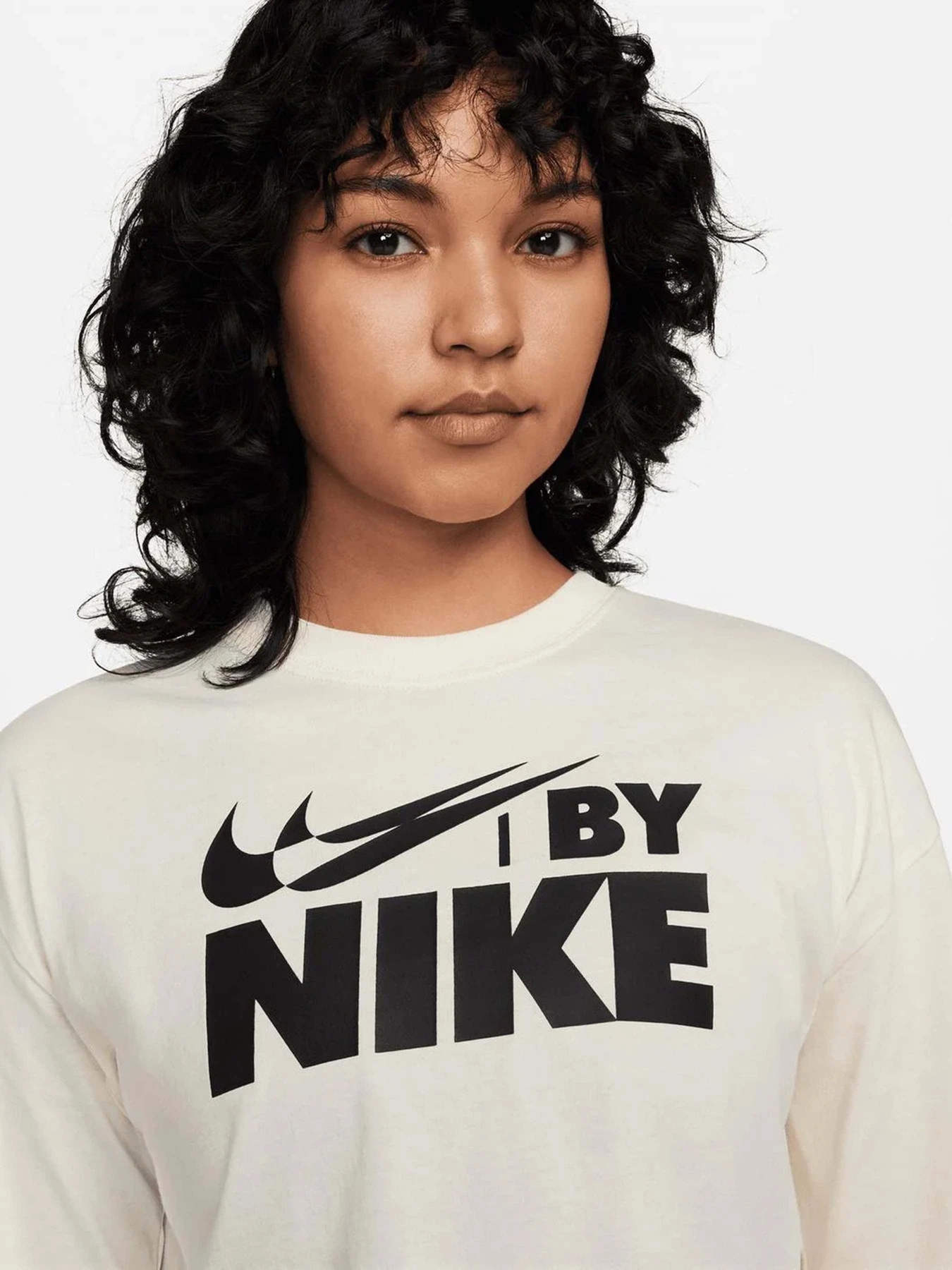 Футболки і поло NIKE CROP модель FZ4635-113 Футболки і поло NIKE CROP модель FZ4635-113 Фото