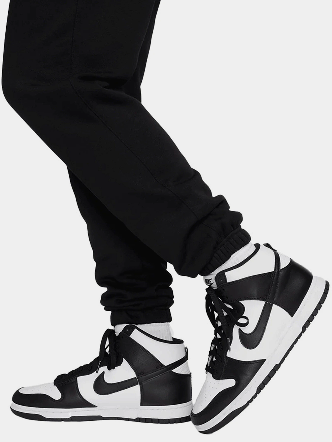 Штани NIKE CLUB BB CF STACK модель FN2643-010 Штани NIKE CLUB BB CF STACK модель FN2643-010 Фото