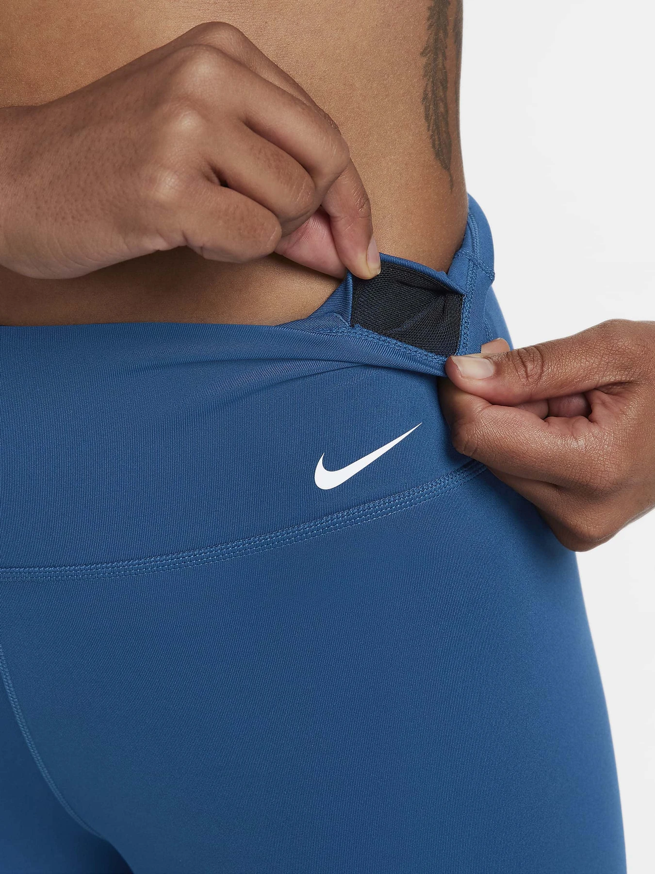 Шорты NIKE ONE DF MR 7IN модель DD0243-476 Фото