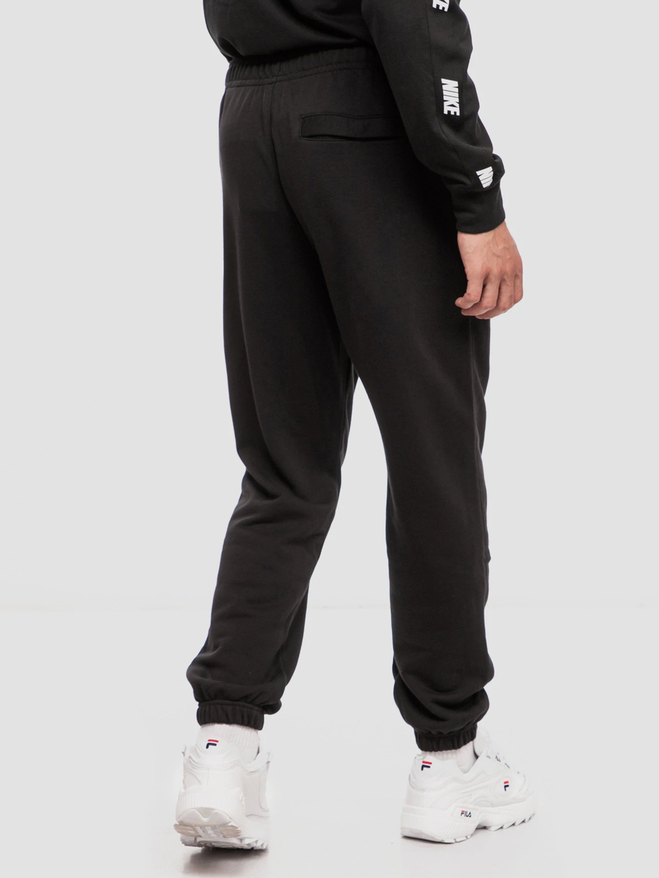 Брюки NIKE Sportswear Club Fleece модель CW5608-010 Фото