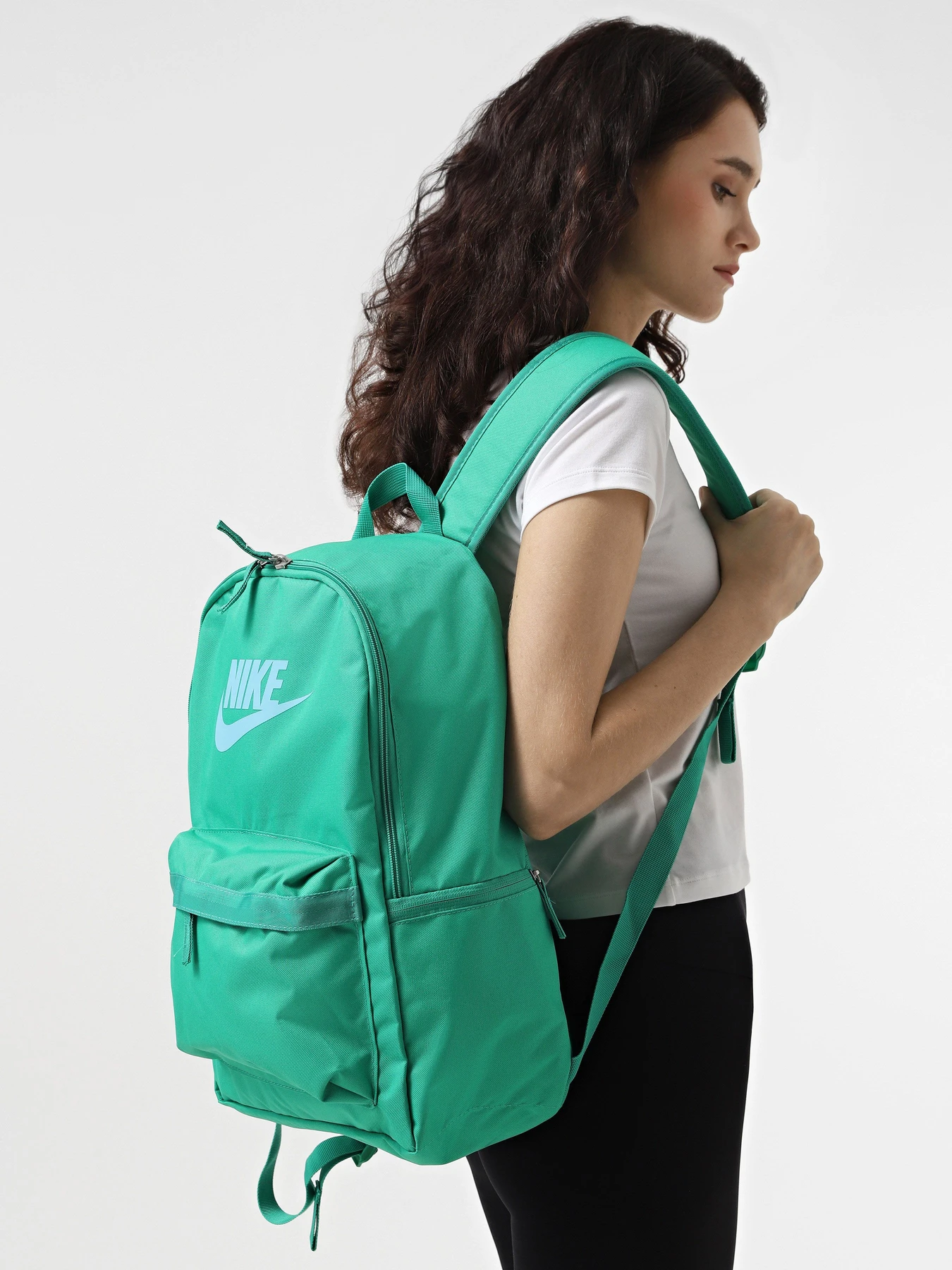 Рюкзаки NIKE HERITAGE 25L модель DC4244-324 Рюкзаки NIKE HERITAGE 25L модель DC4244-324 Фото
