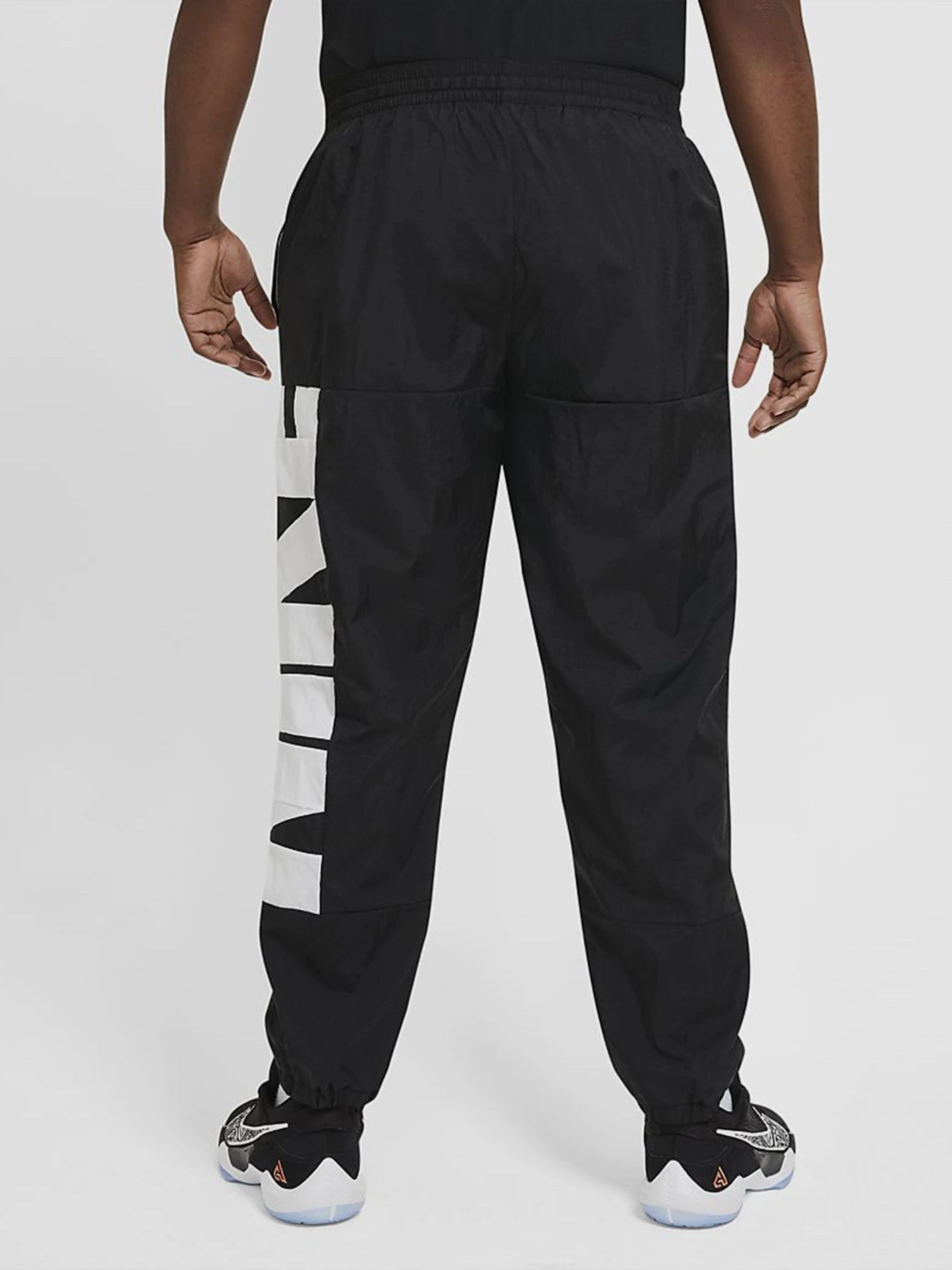 Брюки NIKE Dri-FIT модель CW7351-010 Фото