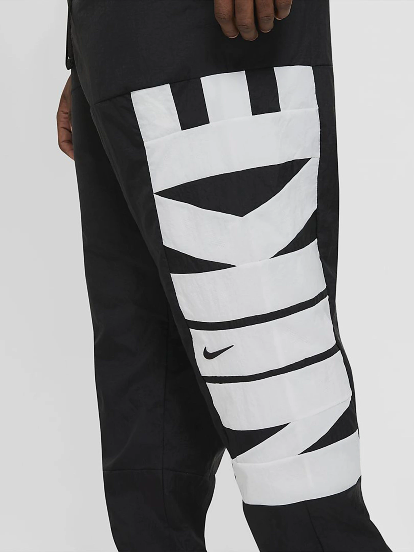 Брюки NIKE Dri-FIT модель CW7351-010 Фото