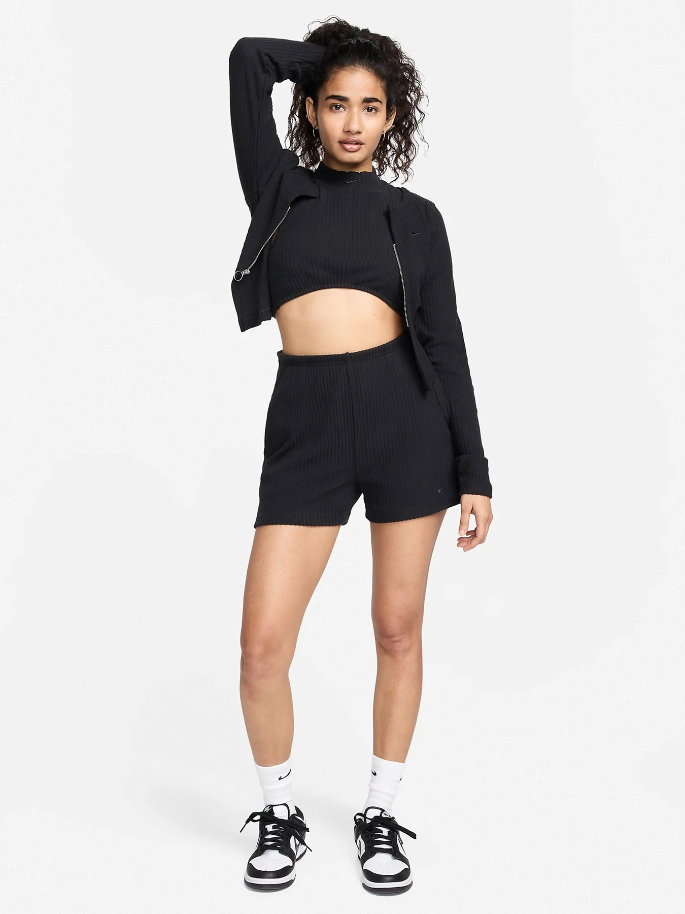 Шорты NIKE SPORTSWEAR CHILL KNIT модель FN3674-010 Шорты NIKE SPORTSWEAR CHILL KNIT модель FN3674-010 Фото