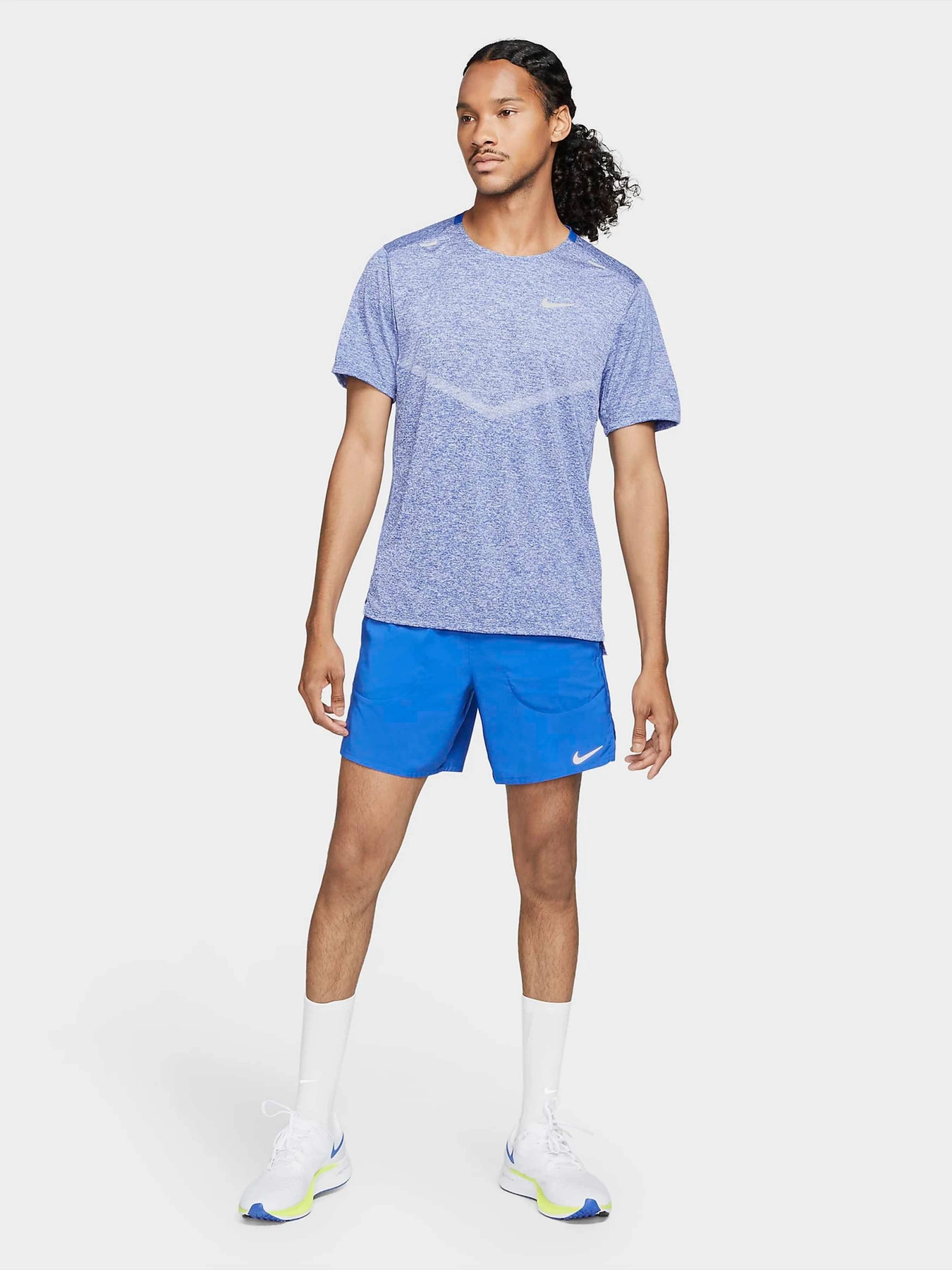 Футболки и поло NIKE DRI-FIT SHORT-SLEEVE RUNNING модель CZ9184-482 Фото