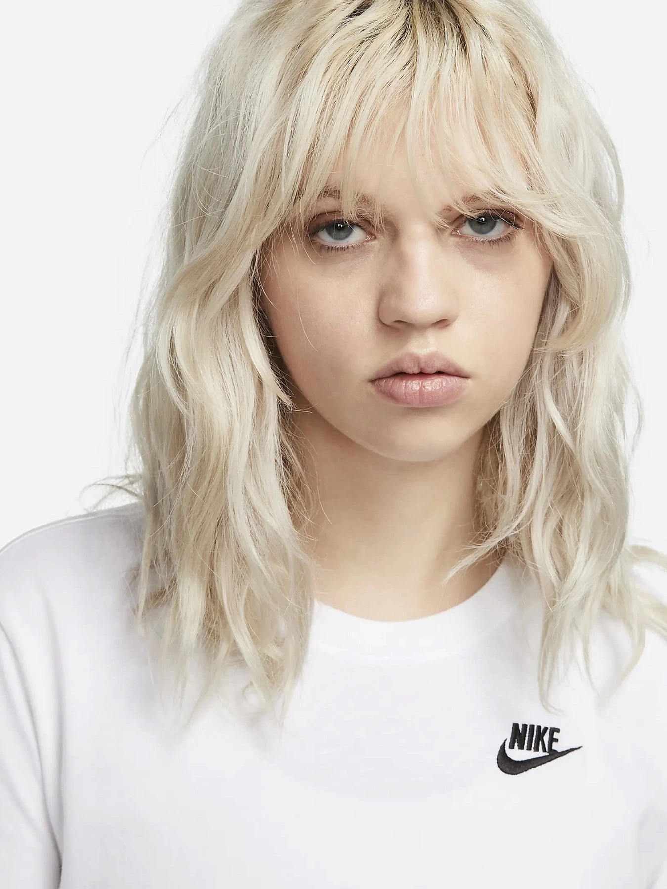Футболки і поло NIKE SPORTSWEAR CLUB ESSENTIALS модель DX7902-100 Футболки і поло NIKE SPORTSWEAR CLUB ESSENTIALS модель DX7902-100 Фото