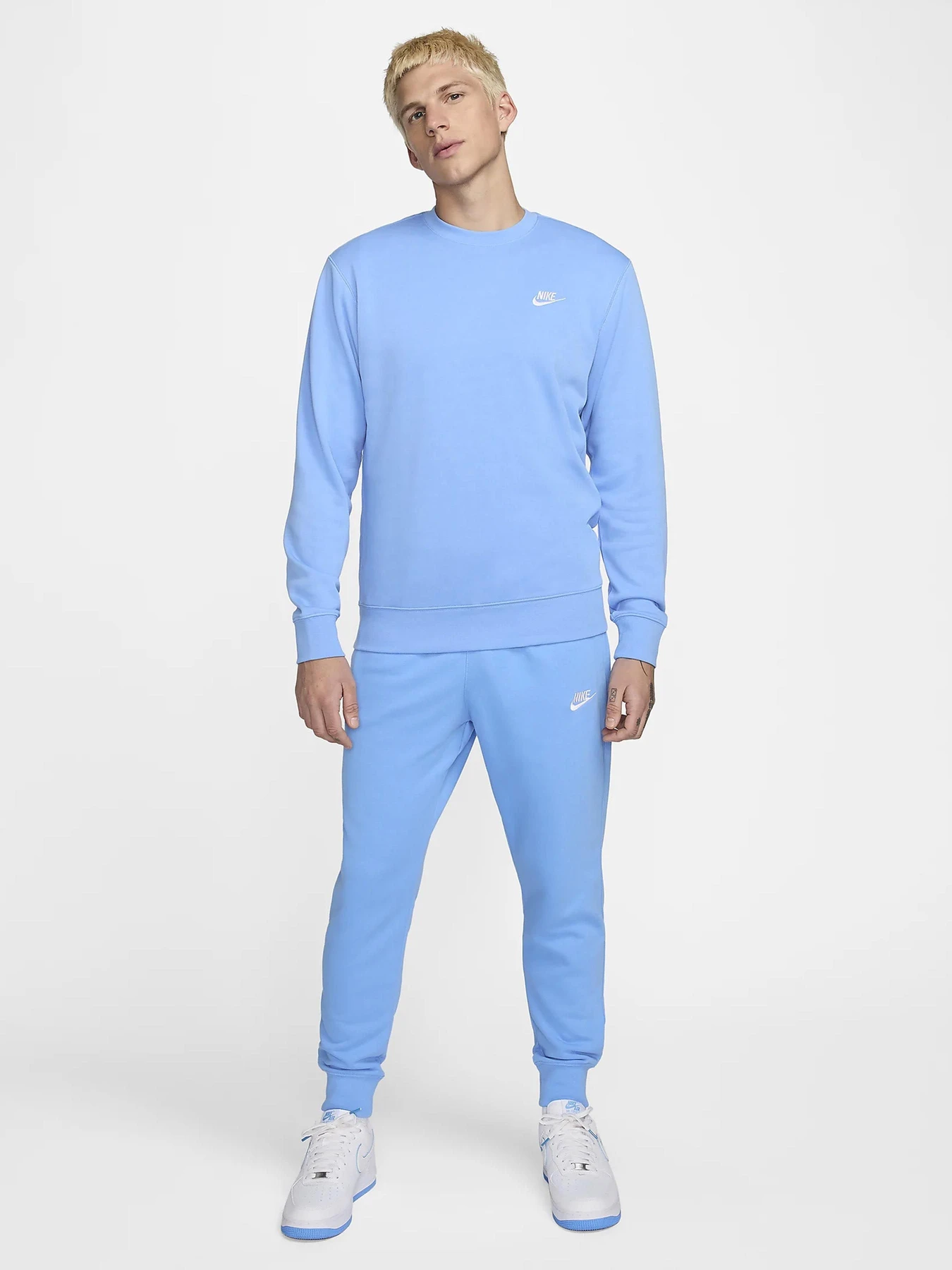 Худи и свитшоты NIKE SPORTSWEAR CLUB FRENCH TERRY C модель BV2666-412 Худи и свитшоты NIKE SPORTSWEAR CLUB FRENCH TERRY C модель BV2666-412 Фото