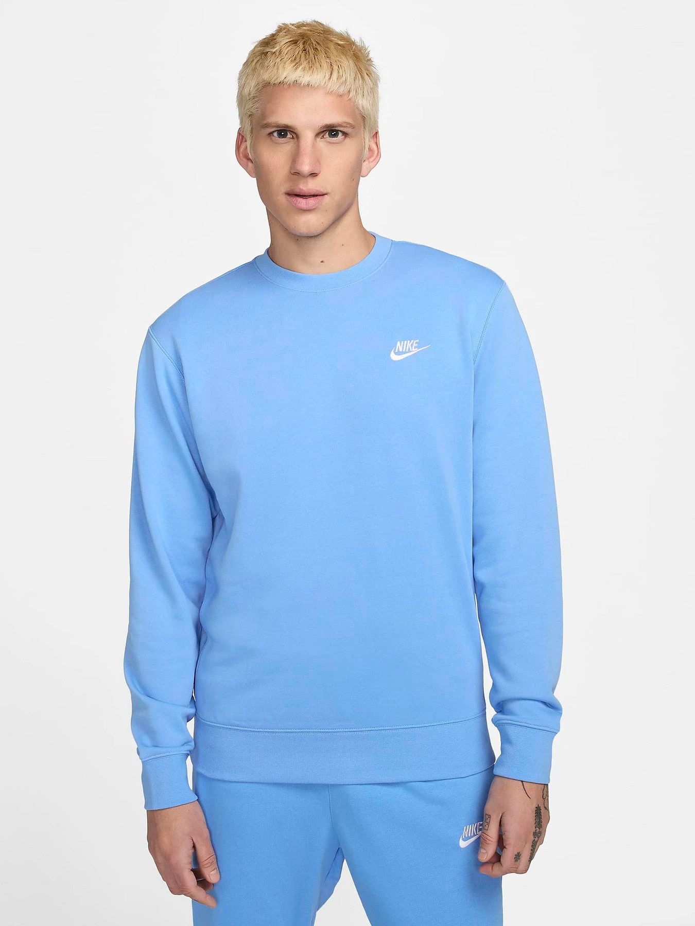 Худи и свитшоты NIKE SPORTSWEAR CLUB FRENCH TERRY C модель BV2666-412 Худи и свитшоты NIKE SPORTSWEAR CLUB FRENCH TERRY C модель BV2666-412 Фото