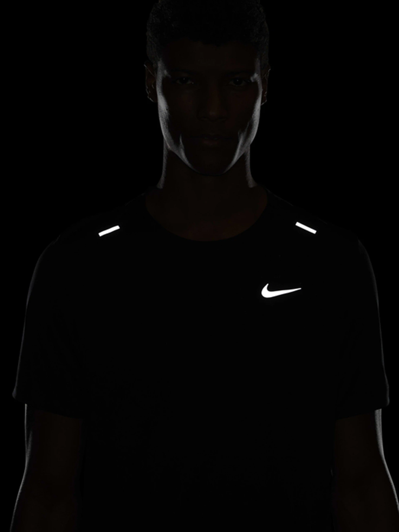 Футболки и поло NIKE RISE 365 модель CZ9184-013 Футболки и поло NIKE RISE 365 модель CZ9184-013 Фото