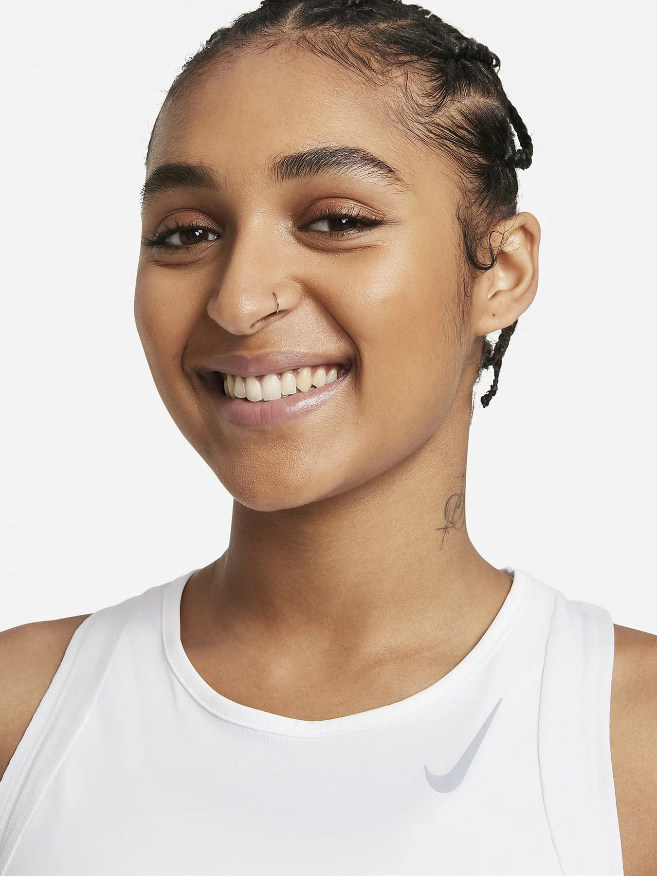 Футболки и поло NIKE DRI-FIT RACE модель DD5940-100 Футболки и поло NIKE DRI-FIT RACE модель DD5940-100 Фото