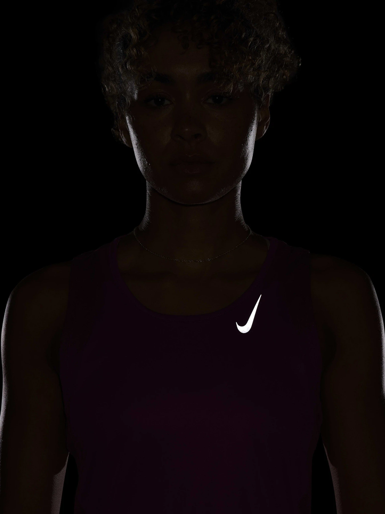 Футболки и поло NIKE DRI-FIT RACE модель DD5940-518 Фото