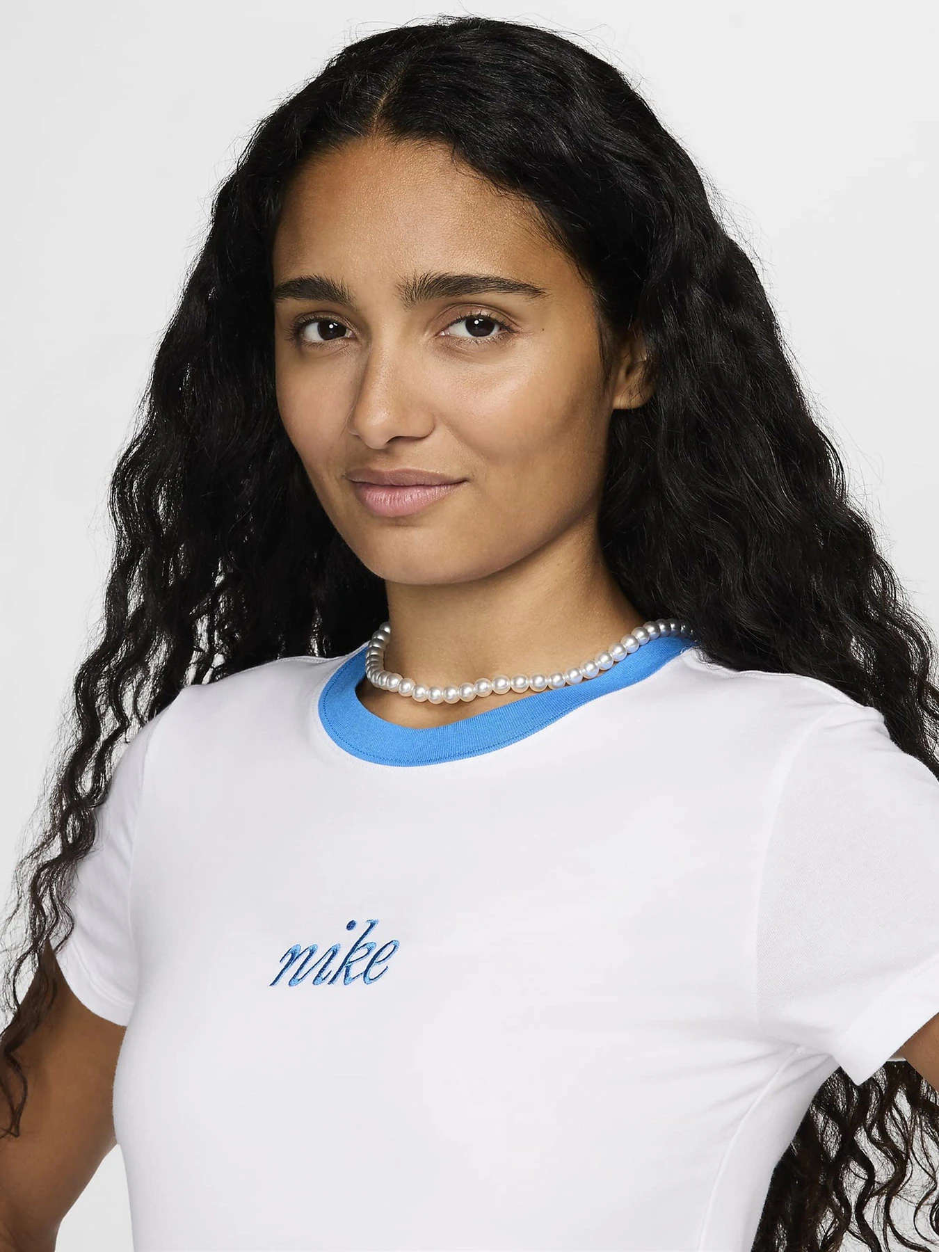 Футболки і поло NIKE SPORTSWEAR CHILL KNIT модель HF8819-100 Футболки і поло NIKE SPORTSWEAR CHILL KNIT модель HF8819-100 Фото