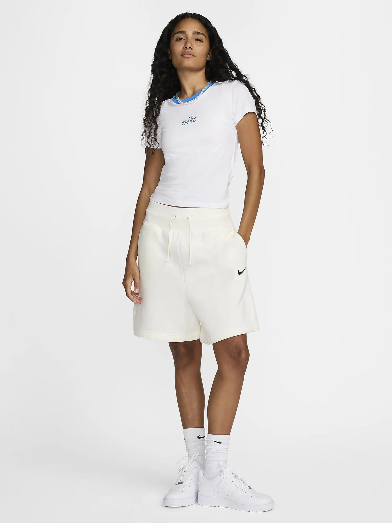 Футболки і поло NIKE SPORTSWEAR CHILL KNIT модель HF8819-100 Футболки і поло NIKE SPORTSWEAR CHILL KNIT модель HF8819-100 Фото