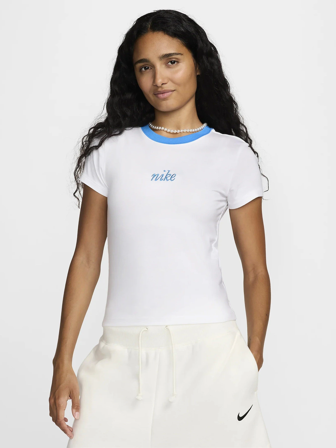 Футболки і поло NIKE SPORTSWEAR CHILL KNIT модель HF8819-100 Футболки і поло NIKE SPORTSWEAR CHILL KNIT модель HF8819-100 Фото
