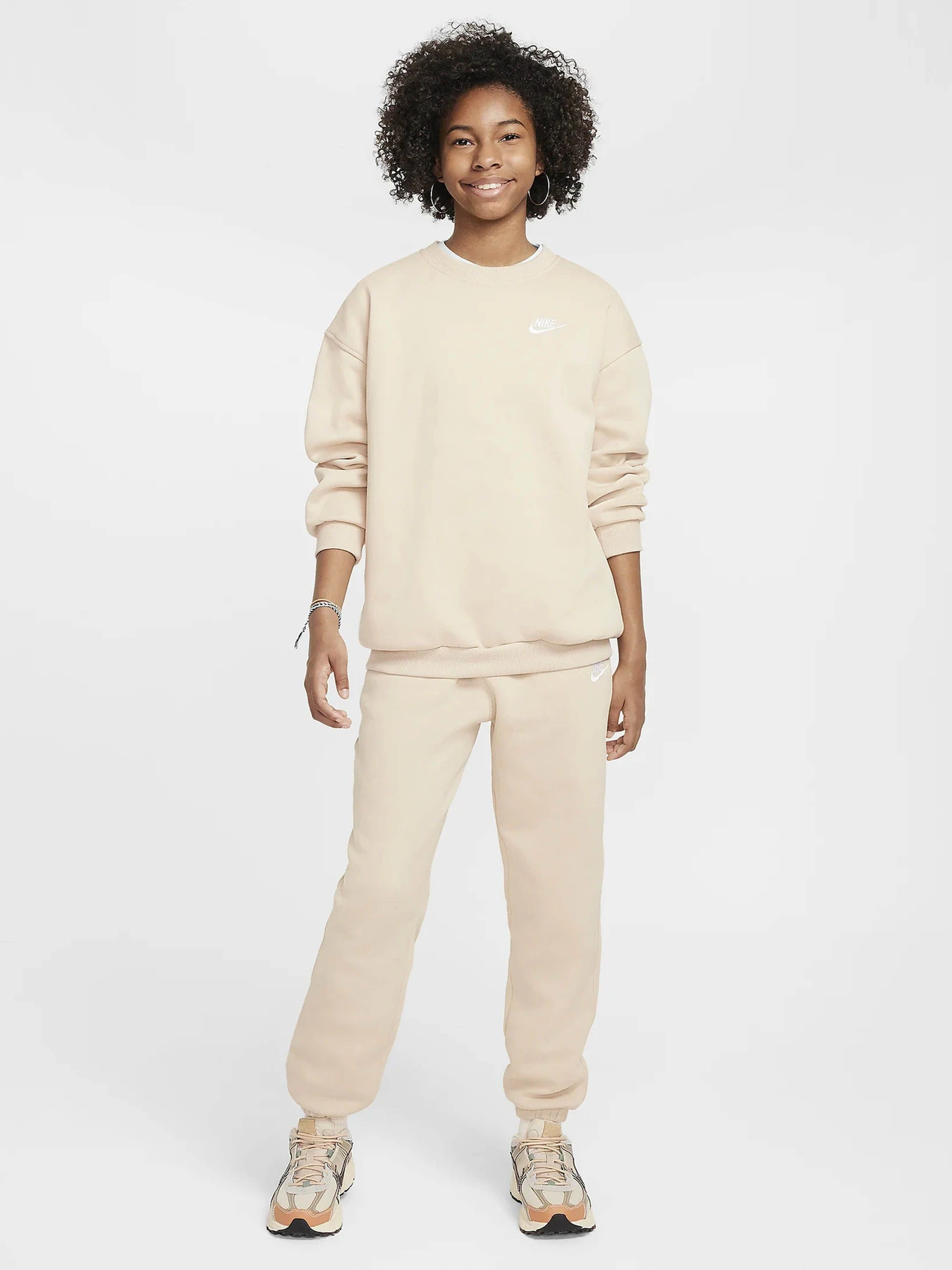 Худи и свитшоты NIKE SPORTSWEAR CLUB FLEECE модель FD2923-126 Фото