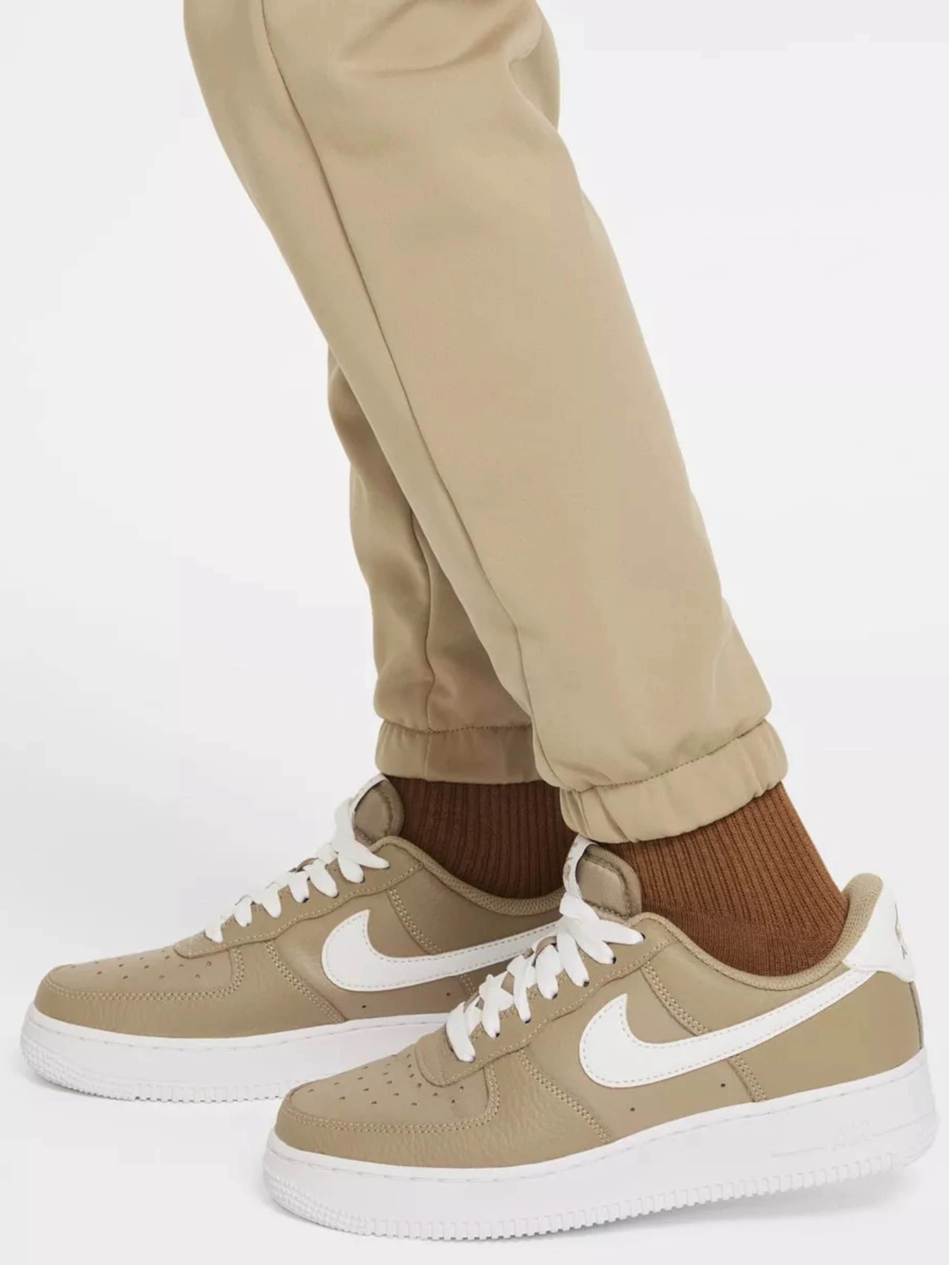 Костюмы NIKE SPORTSWEAR модель FD3067-072 Костюмы NIKE SPORTSWEAR модель FD3067-072 Фото