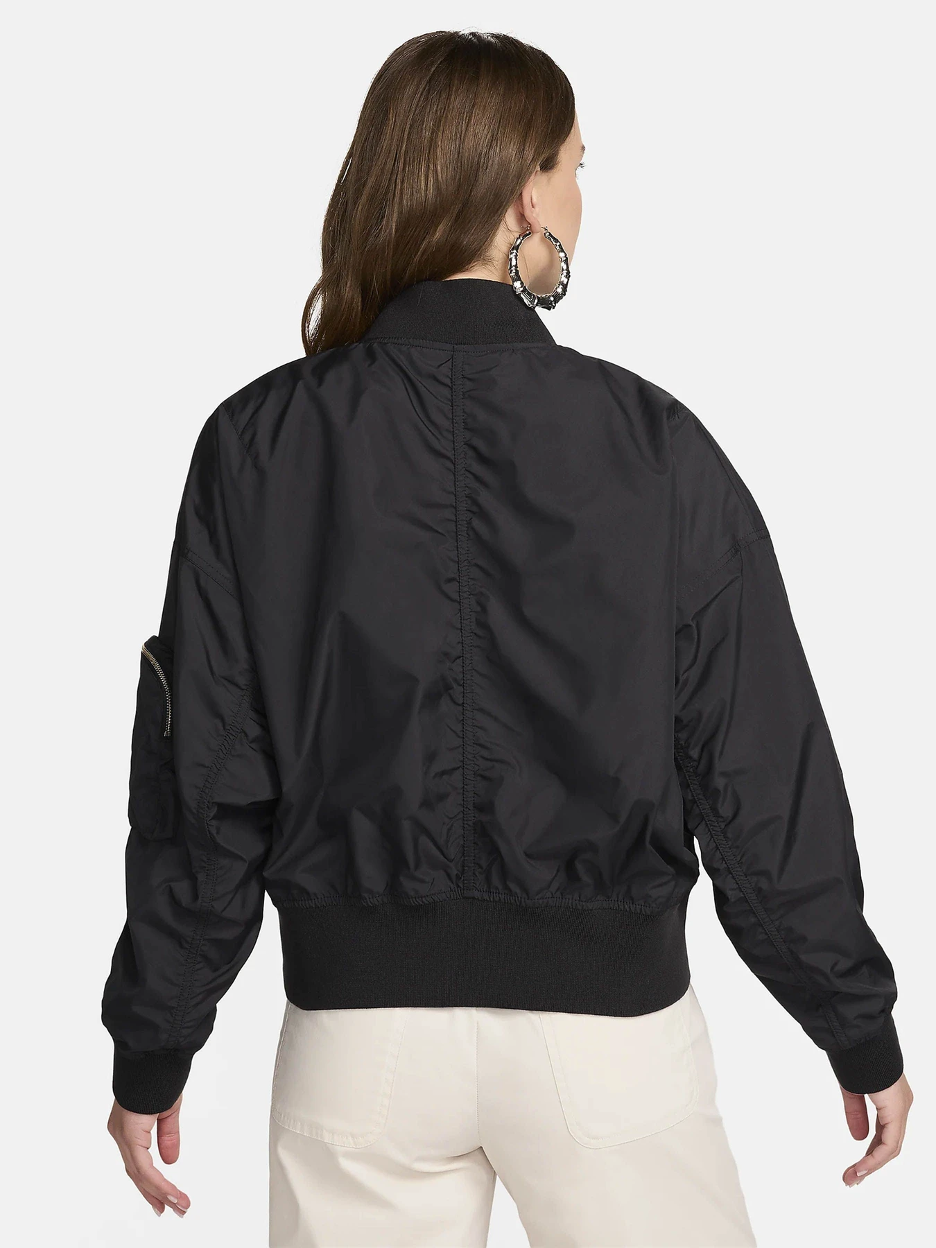 Куртки и дубленки NIKE SPORTSWEAR ESSENTIAL модель FN2839-010 Куртки и дубленки NIKE SPORTSWEAR ESSENTIAL модель FN2839-010 Фото
