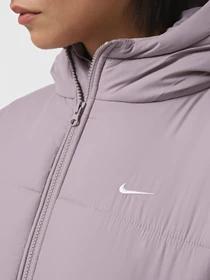 Куртки та дублянки NIKE SPORTSWEAR CLASSIC PUFFER модель FZ5903-226 Фото