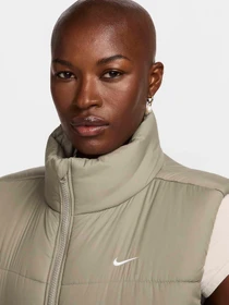 Куртки та дублянки NIKE SPORTSWEAR CLASSIC PUFFER THER модель FZ5922-320 Фото