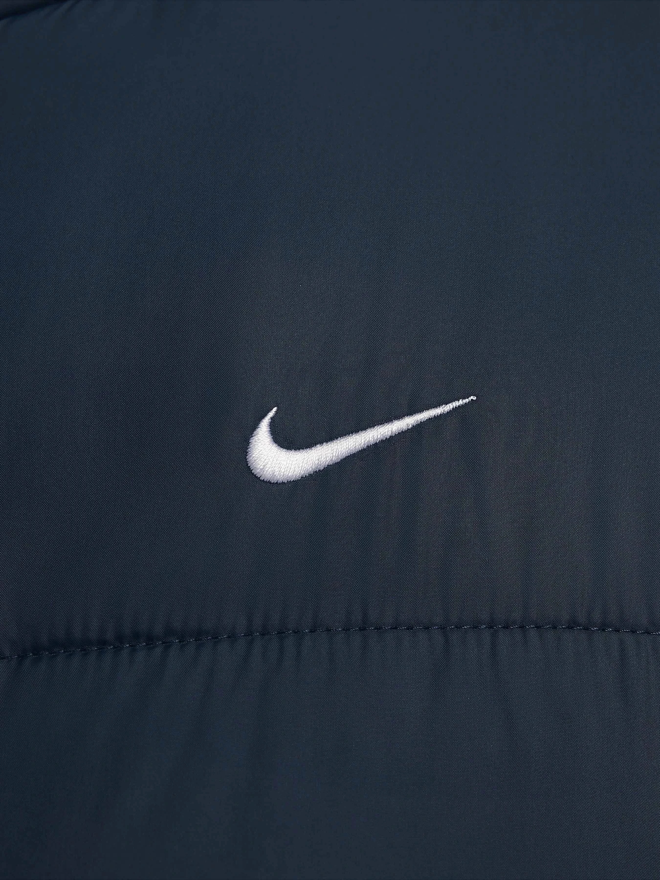 Куртки та дублянки NIKE SPORTSWEAR CLASSIC PUFFER THER модель FZ5922-478 Фото