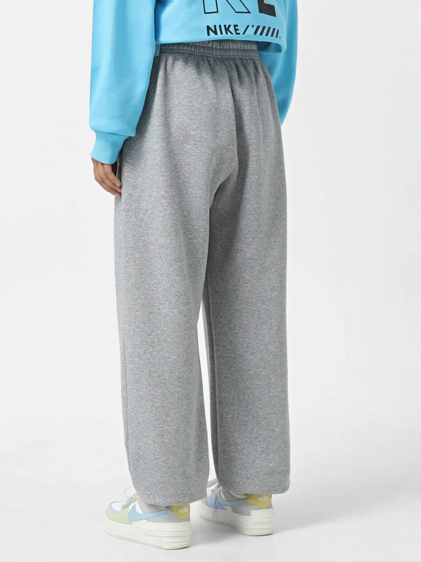 Штани NIKE SPORTSWEAR PHOENIX FLEECE модель FZ5996-063 Штани NIKE SPORTSWEAR PHOENIX FLEECE модель FZ5996-063 Фото