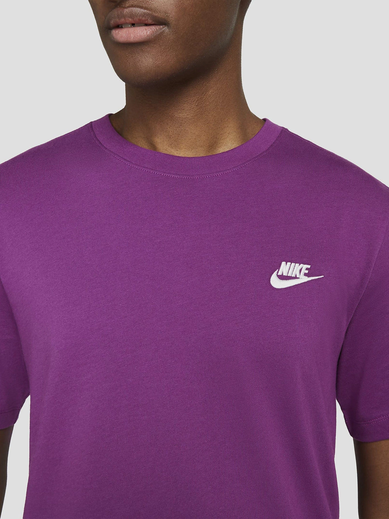 Футболки и поло NIKE Sportswear Club модель AR4997-503 Футболки и поло NIKE Sportswear Club модель AR4997-503 Фото