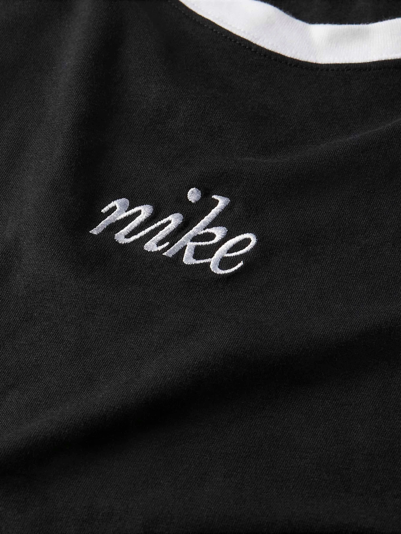 Футболки и поло NIKE SPORTSWEAR CHILL KNIT модель HF8819-010 Футболки и поло NIKE SPORTSWEAR CHILL KNIT модель HF8819-010 Фото