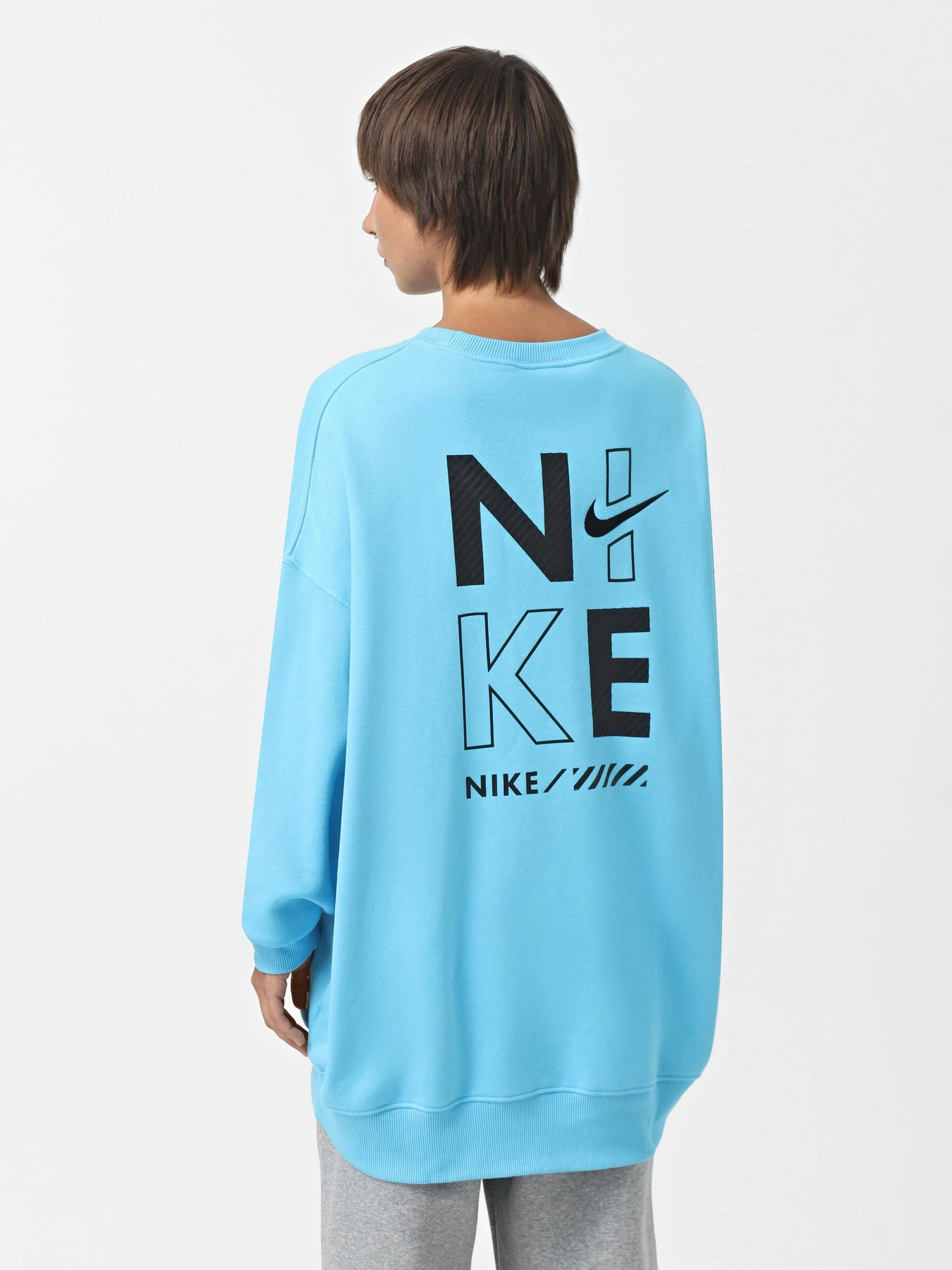 Худи и свитшоты NIKE OVERSIZED FLEECE CREWNECK модель HM4318-416 Худи и свитшоты NIKE OVERSIZED FLEECE CREWNECK модель HM4318-416 Фото