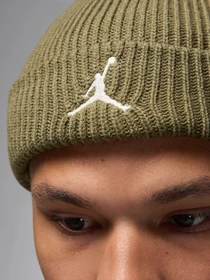 Шапки та кепки NIKE JORDAN TERRA ESSENTIAL BEANIE модель FZ2055-222 Фото