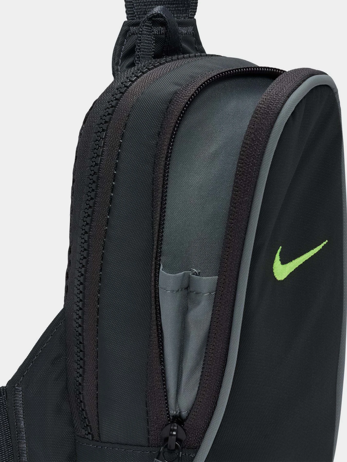 Сумки NIKE SPORTSWEAR ESSENTIALS 1L модель DJ9794-060 Фото
