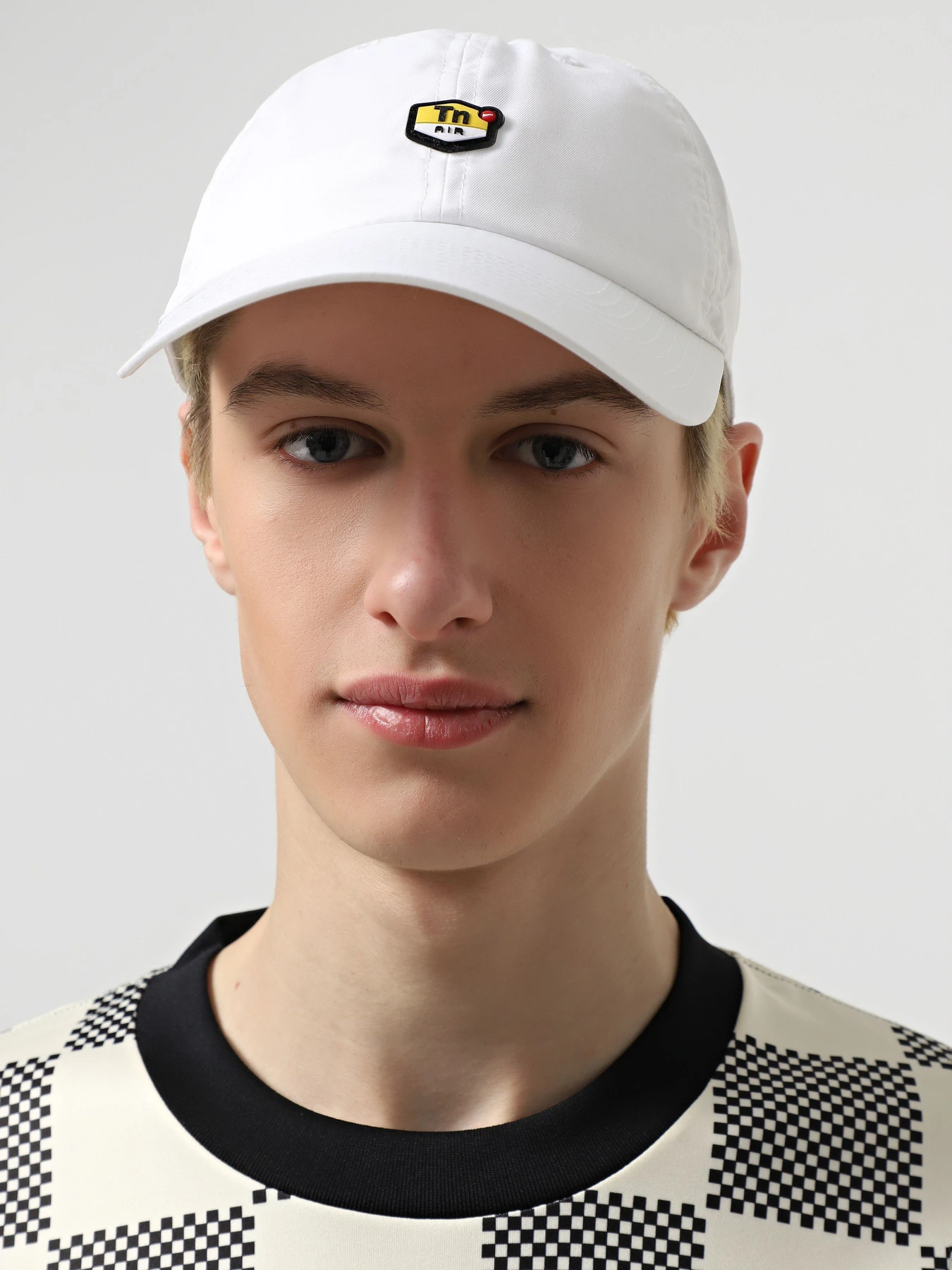 Шапки и кепки NIKE DRI-FIT CLUB модель FN9888-100 Шапки и кепки NIKE DRI-FIT CLUB модель FN9888-100 Фото