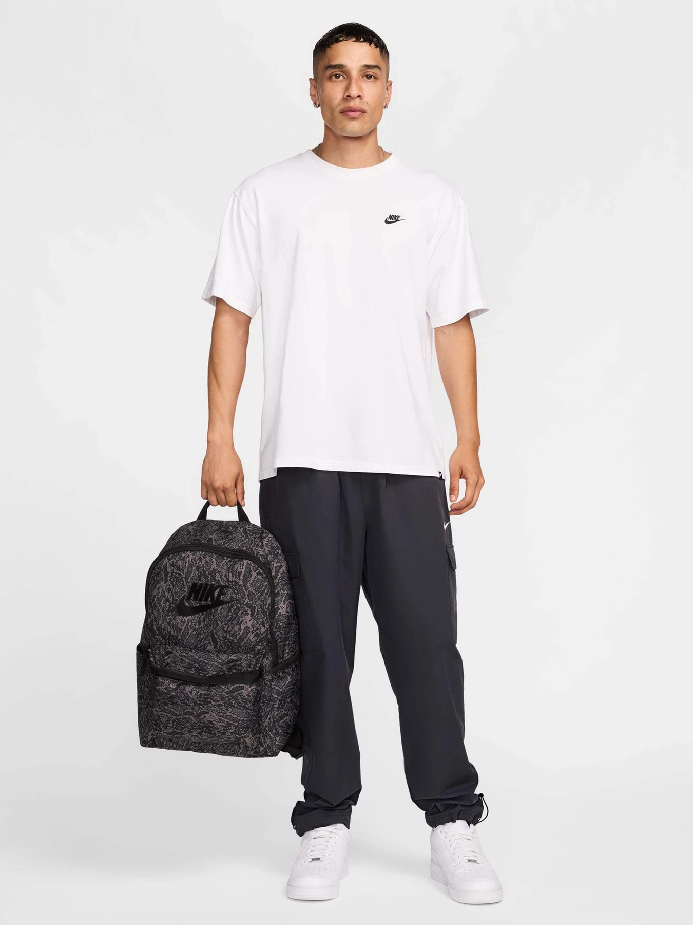 Рюкзаки NIKE HERITAGE 25L модель HJ8345-289 Рюкзаки NIKE HERITAGE 25L модель HJ8345-289 Фото