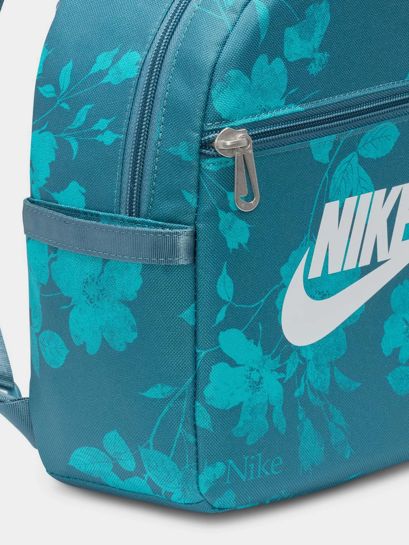 Рюкзаки NIKE SPORTSWEAR FUTURA 6L модель HJ8503-006 Фото