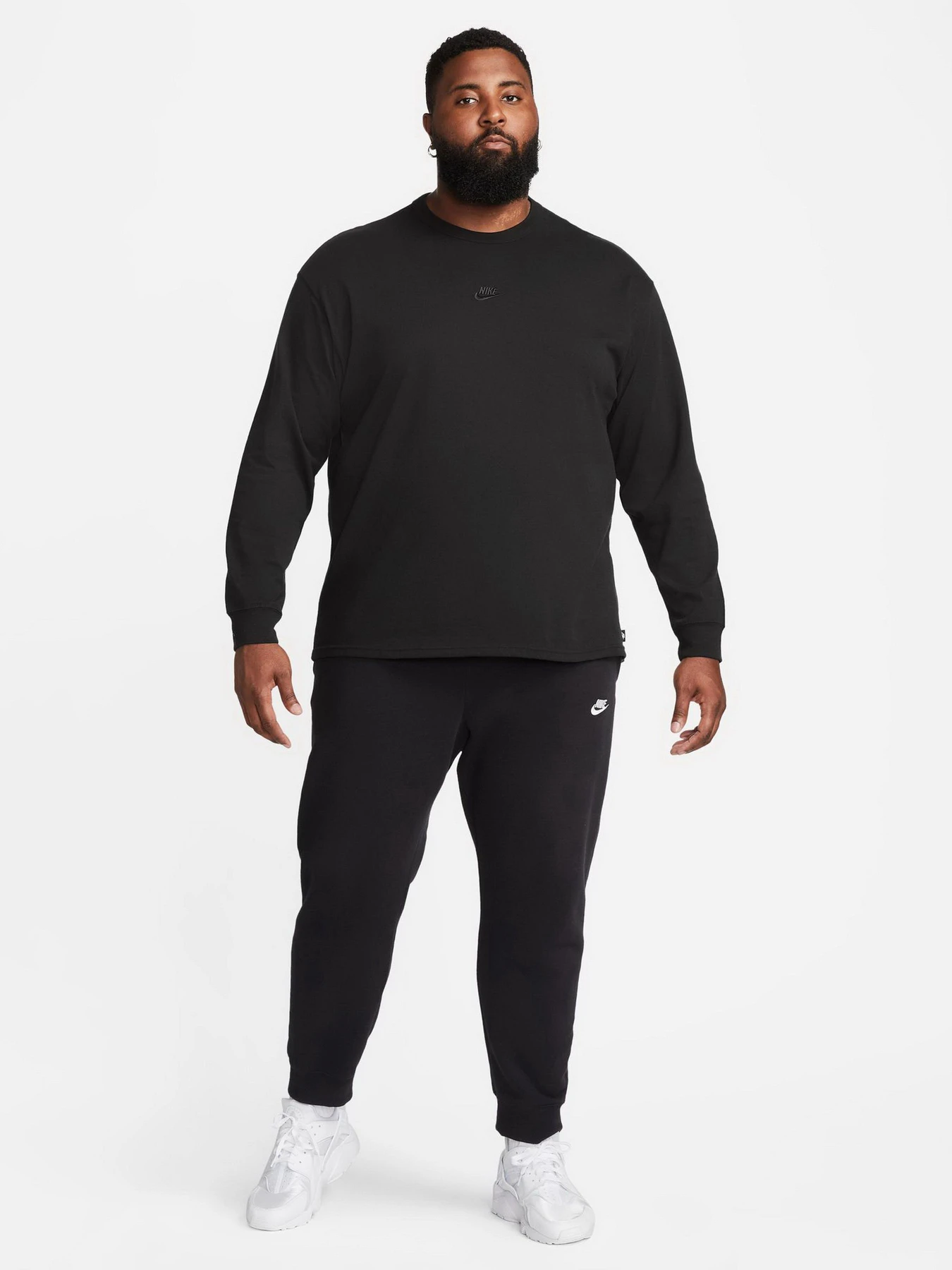 Худі та світшоти NIKE SPORTSWEAR PREMIUM ESSENTIALS модель DO7390-010 Худі та світшоти NIKE SPORTSWEAR PREMIUM ESSENTIALS модель DO7390-010 Фото