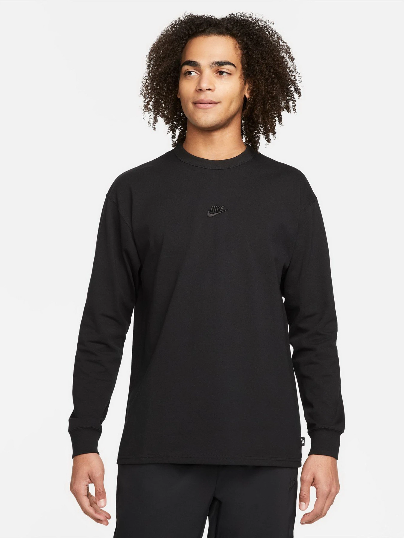 Худі та світшоти NIKE SPORTSWEAR PREMIUM ESSENTIALS модель DO7390-010 Худі та світшоти NIKE SPORTSWEAR PREMIUM ESSENTIALS модель DO7390-010 Фото