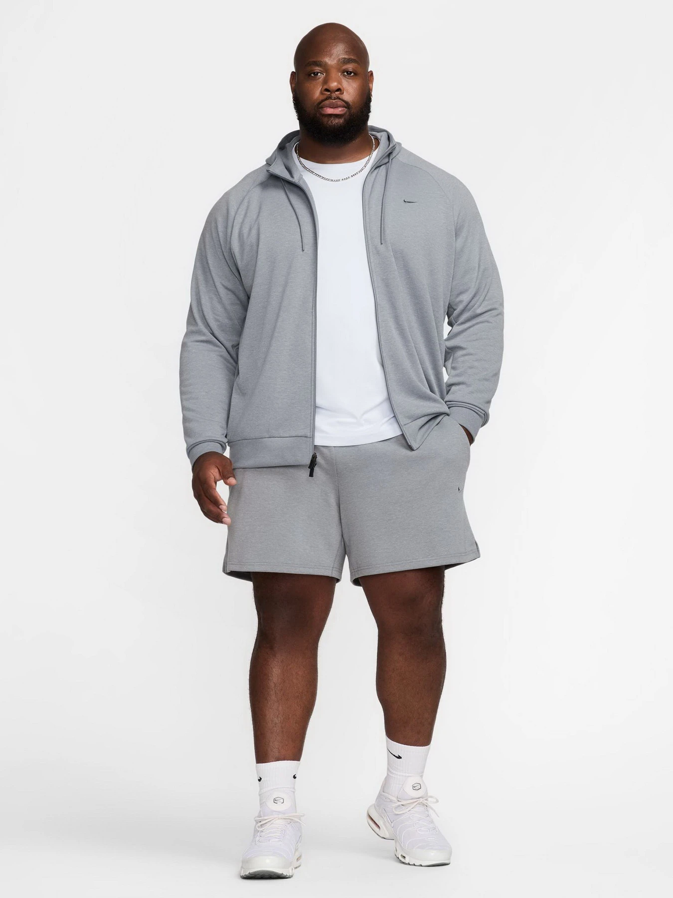 Шорти NIKE DRI-FIT PRIMARY 7IN модель FZ0961-065 Шорти NIKE DRI-FIT PRIMARY 7IN модель FZ0961-065 Фото