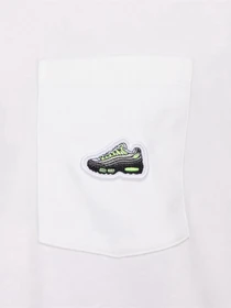 Футболки и поло NIKE SPORTSWEAR MAX 90 SNEAKER PATC модель HJ0574-100 Фото