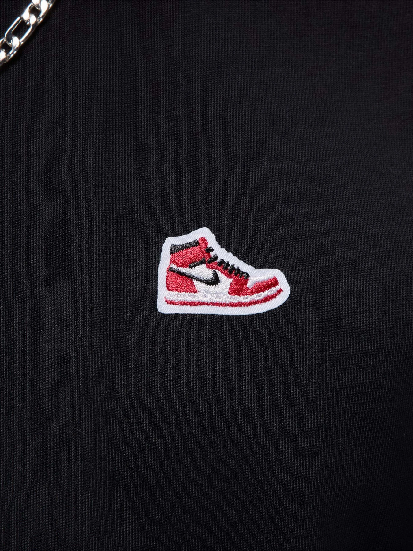 Футболки и поло NIKE JORDAN SNEAKER PATCH модель HJ2326-010 Футболки и поло NIKE JORDAN SNEAKER PATCH модель HJ2326-010 Фото