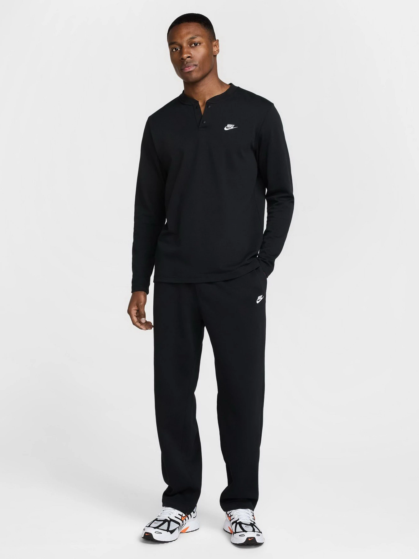 Брюки NIKE CLUB FT модель HQ4422-010 Брюки NIKE CLUB FT модель HQ4422-010 Фото