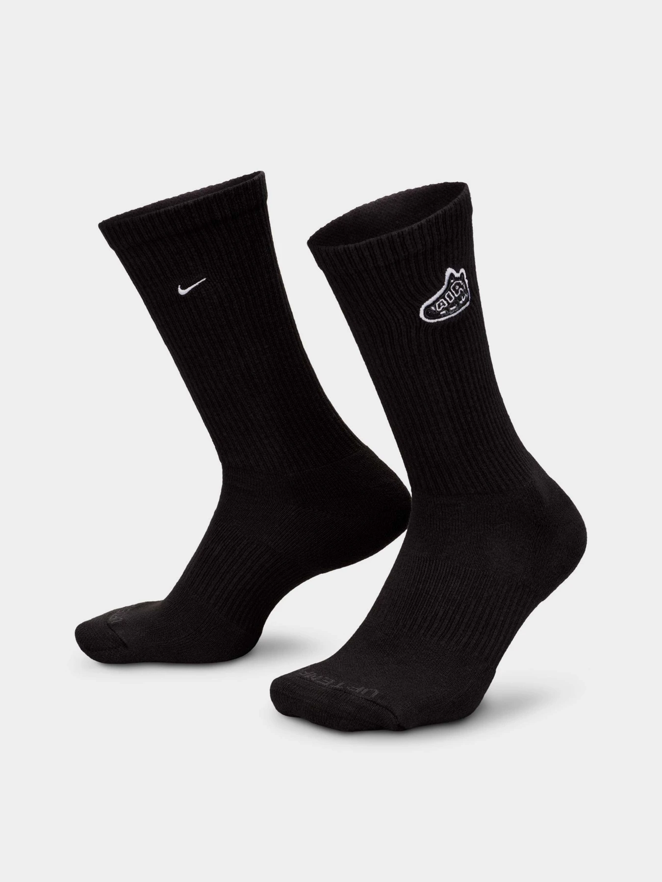 Шкарпетки та гольфи NIKE EVERYDAY PLUS CUSHIONED CREW модель HJ0916-010 Шкарпетки та гольфи NIKE EVERYDAY PLUS CUSHIONED CREW модель HJ0916-010 Фото