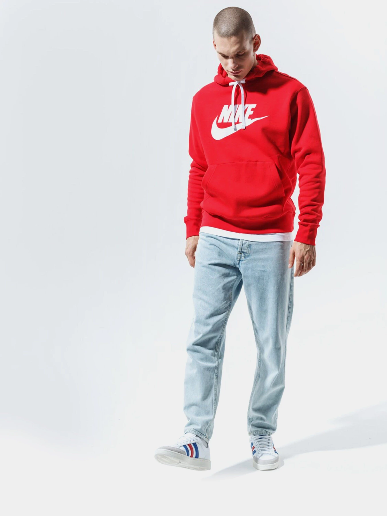 Худи и свитшоты NIKE Sportswear Club Fleece модель BV2973-657 Худи и свитшоты NIKE Sportswear Club Fleece модель BV2973-657 Фото