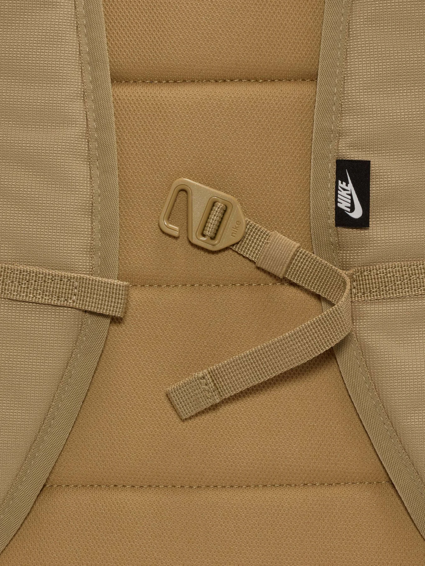 Рюкзаки NIKE HERITAGE EUGENE 23L модель DB3300-297 Рюкзаки NIKE HERITAGE EUGENE 23L модель DB3300-297 Фото