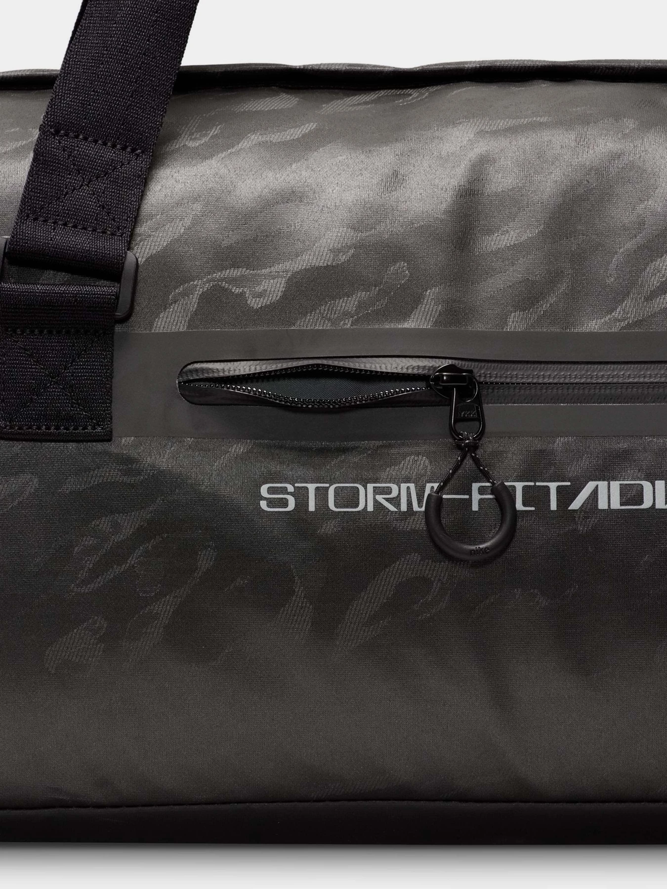 Сумки NIKE STORM-FIT ADV DUFFLE 38L модель FZ6367-010 Сумки NIKE STORM-FIT ADV DUFFLE 38L модель FZ6367-010 Фото