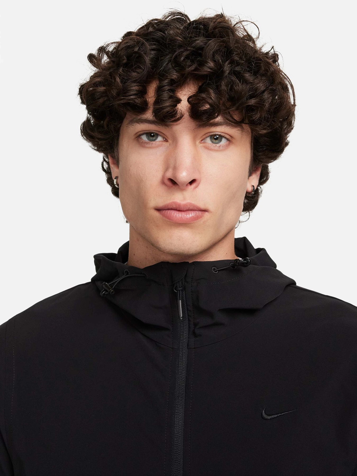 Куртки и дубленки NIKE UNLIMITED WATER-REPELLENT HOOD модель FB7551-010 Куртки и дубленки NIKE UNLIMITED WATER-REPELLENT HOOD модель FB7551-010 Фото