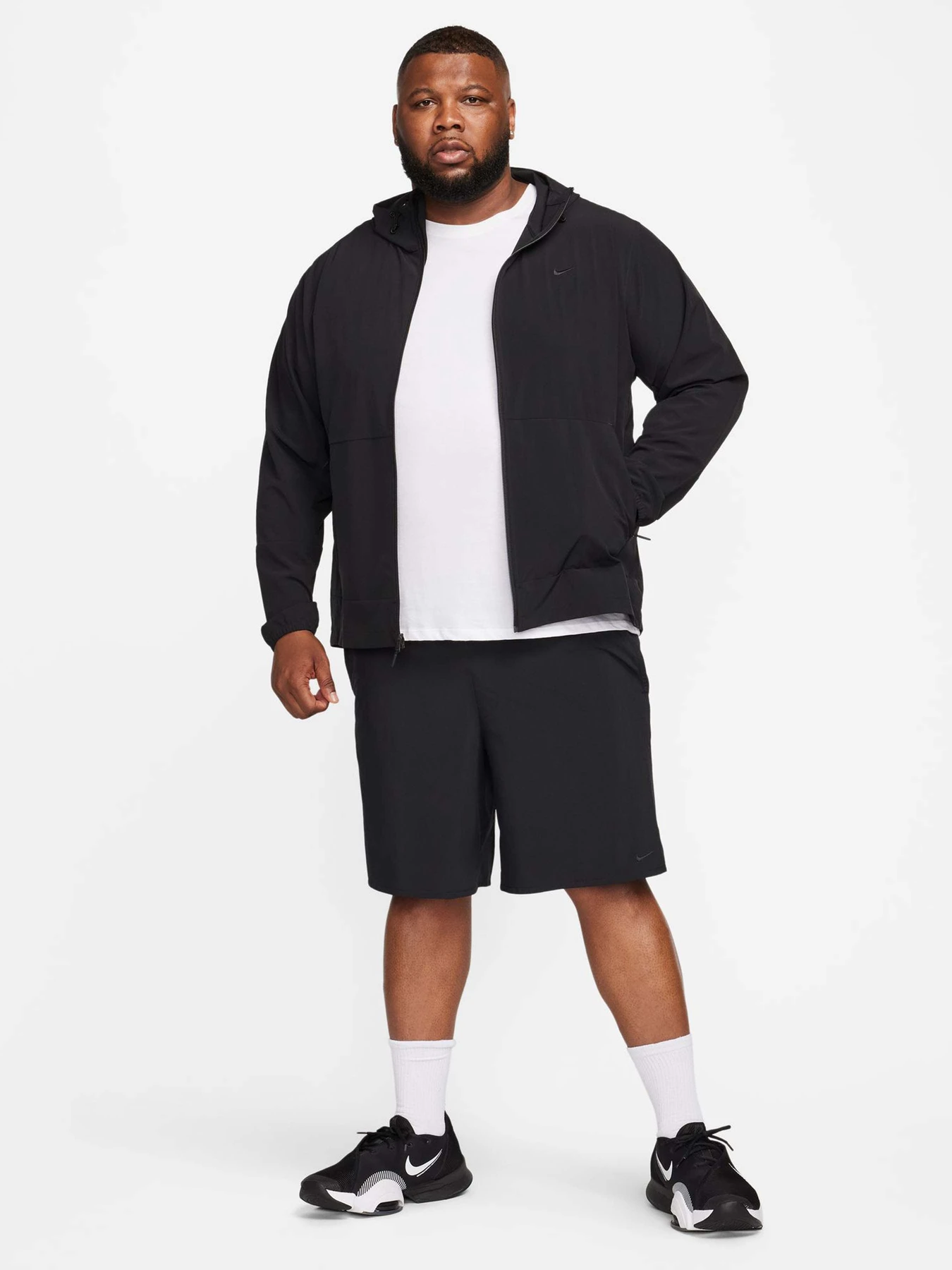 Куртки и дубленки NIKE UNLIMITED WATER-REPELLENT HOOD модель FB7551-010 Куртки и дубленки NIKE UNLIMITED WATER-REPELLENT HOOD модель FB7551-010 Фото