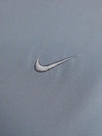 Куртки и дубленки NIKE UNLIMITED WATER-REPELLENT HOOD модель FB7551-084 Фото