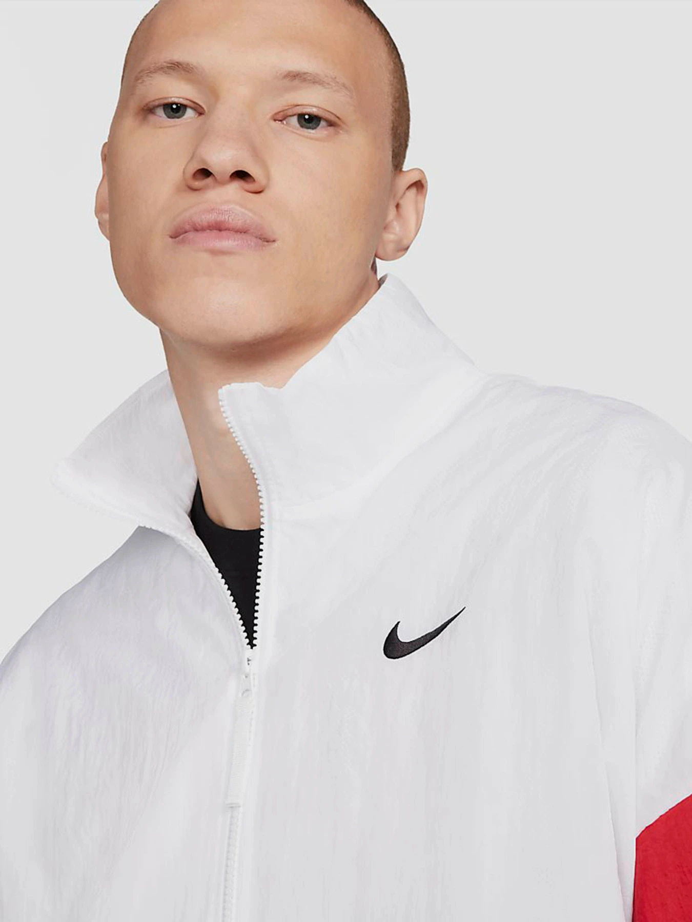Куртки и дубленки NIKE Basketball модель CW7348-101 Куртки и дубленки NIKE Basketball модель CW7348-101 Фото