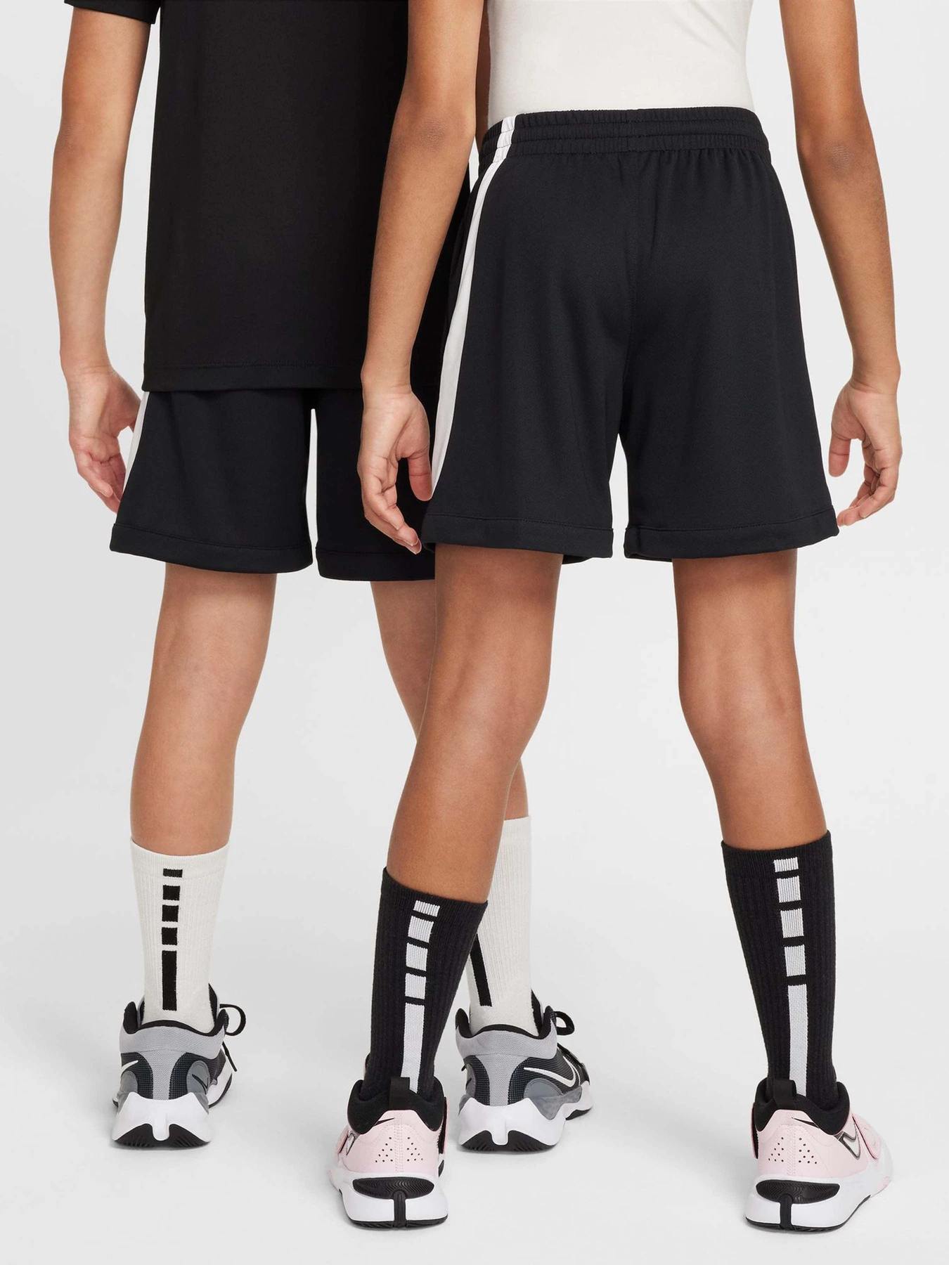 Шорти NIKE DRI-FIT SWOOSH модель FV0269-010 Шорти NIKE DRI-FIT SWOOSH модель FV0269-010 Фото